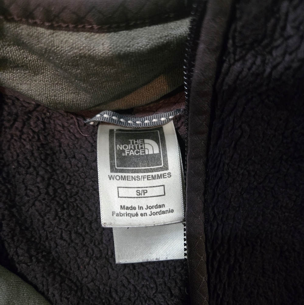 The North Face Womens Purple Long Sleeve Fleece Pullover Jacket Small 1/4 Zip Sm - Picture 5 of 7